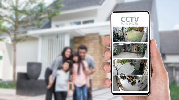 Security Company in Airdrie and Scotland family home CCTV being controlled on smart phone